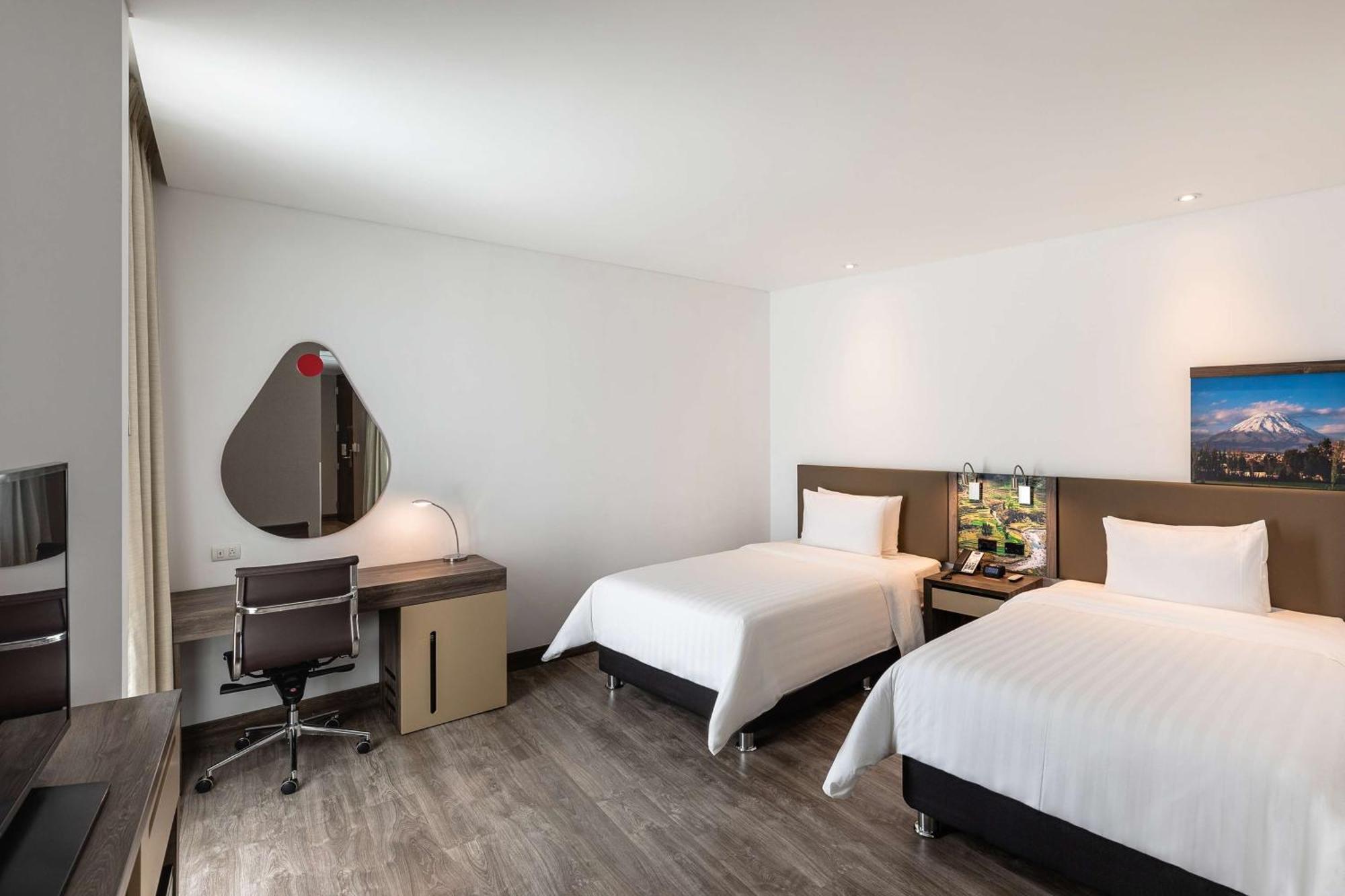 Hotel Hampton By Hilton Arequipa Exterior foto